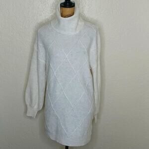 14th & Union Turtleneck Cream Sweater Size Medium